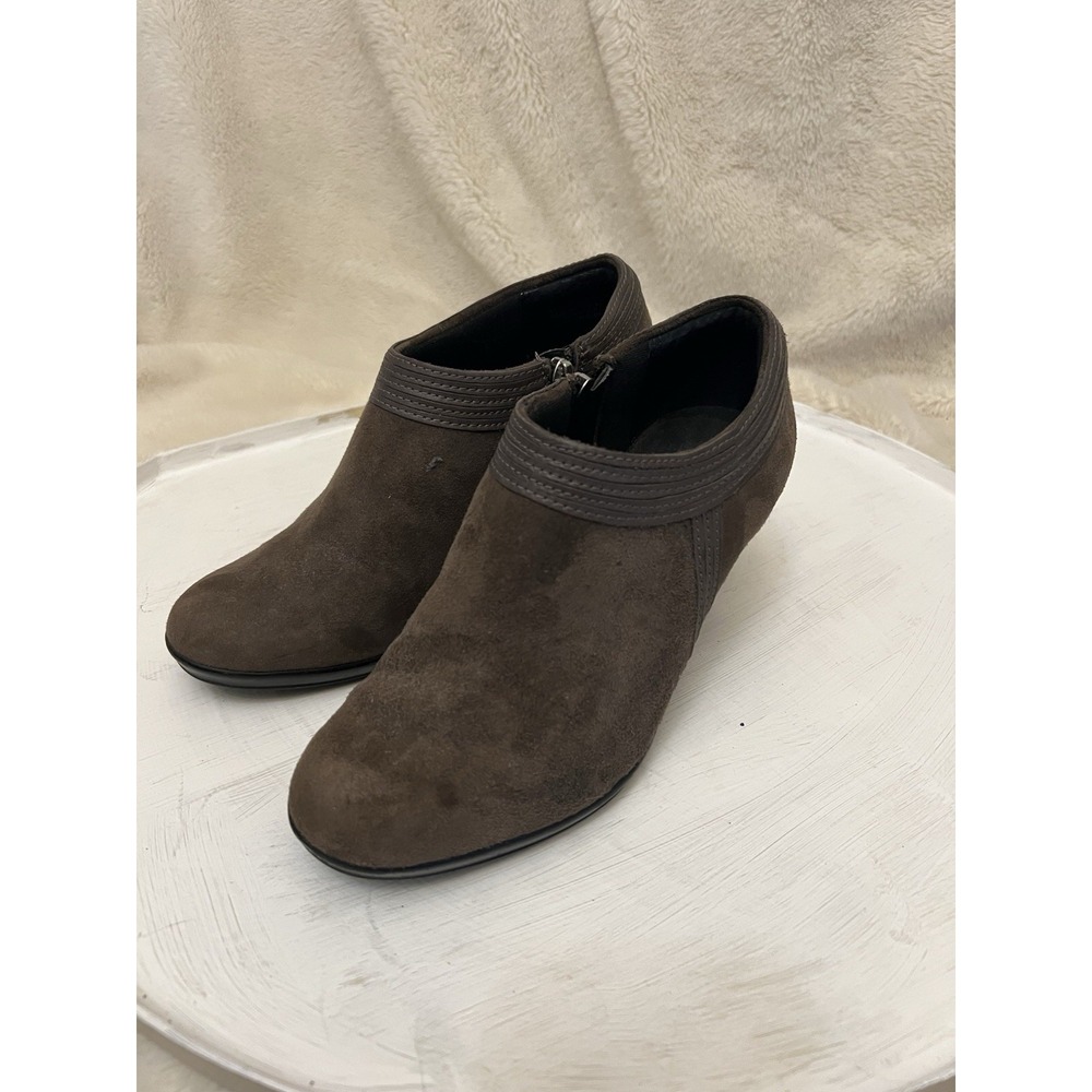 Clarks Bendable Brown Ankle Top Stitch Zip Up Booties 60598 Women 6.5 EUC